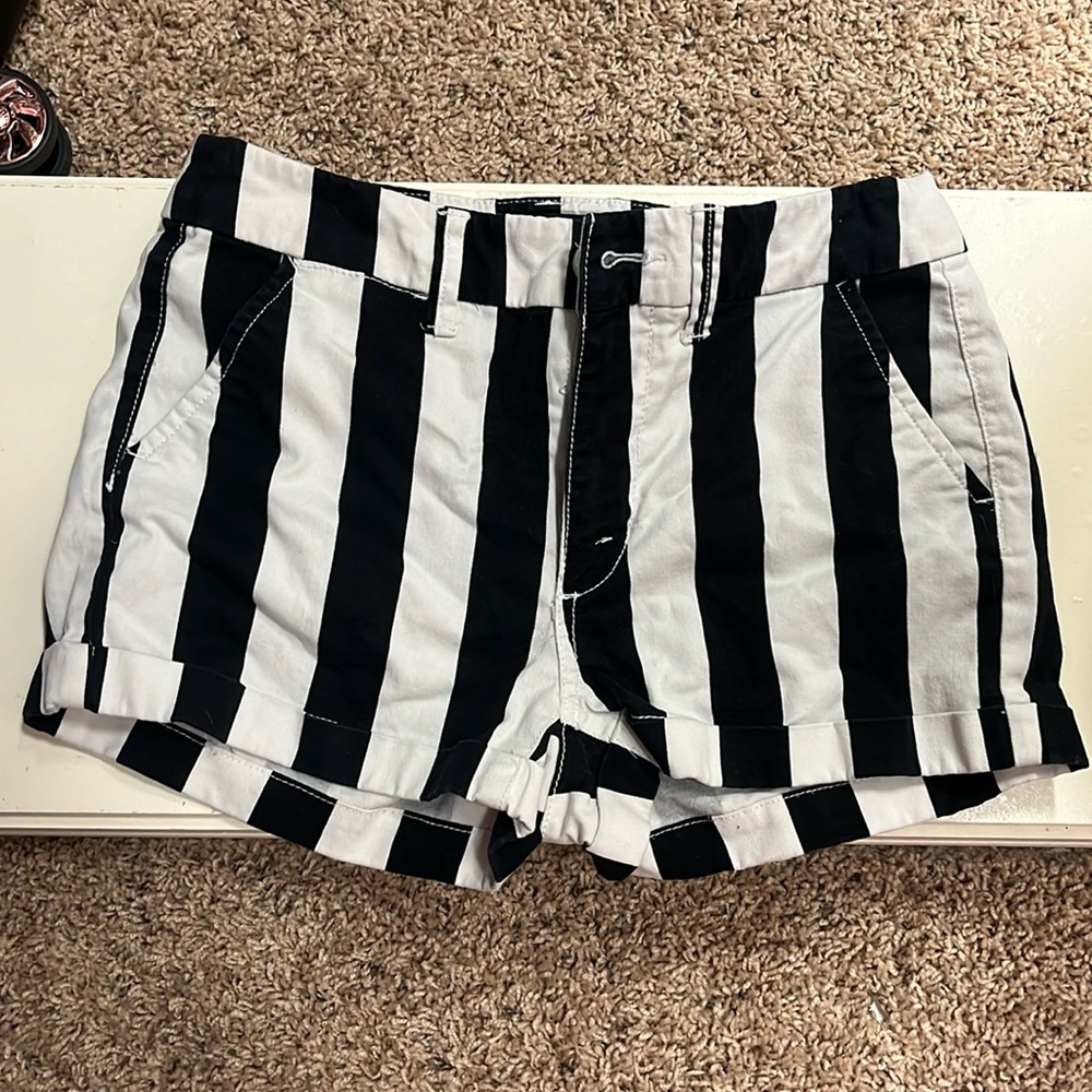 Strip shorts